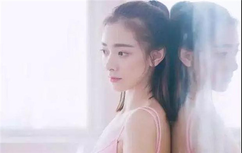 约会中女生对你不感兴趣的表现,中两条以上就放弃吧 约会中女生对你不感兴趣的表现,中两条以上就放弃吧第3张